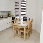 Lightrooms 4*