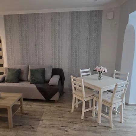 Lightrooms Apartmanhotel 4*