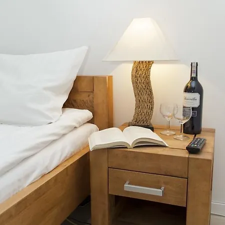 Apartmanhotel Lightrooms 4*