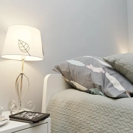 Lightrooms Apartmanhotel 4*