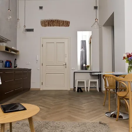 Lightrooms Apartmanhotel